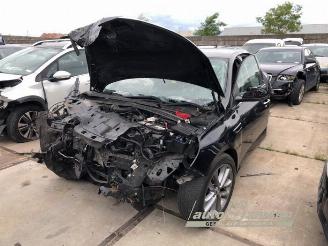 Uttjänta bilar auto Renault Mégane Megane IV (RFBB), Hatchback 5-drs, 2015 1.2 Energy TCE 130 2016/5