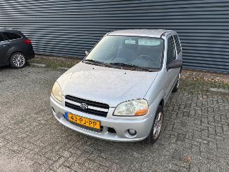 krockskadad bil auto Suzuki Ignis With Airco - Ignis (FH) - Hatchback 2000 / 20051.3 16V Hatchback  Benzine 1.328cc 61kW (83pk) FWD 2001-06/2003-02 (FHV51; FHX51) M13A 2004/7
