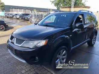 Vrakbiler auto Mitsubishi Outlander Outlander (CW), SUV, 2006 / 2012 2.4 16V Mivec 4x4 2007/10