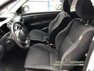 Suzuki Swift Swift (ZA/ZC/ZD), Hatchback, 2010 / 2017 1.2 16V picture 9