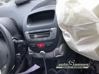Peugeot 107 107, Hatchback, 2005 / 2014 1.0 12V picture 4