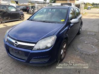 Vrakbiler auto Opel Astra Astra H (L48), Hatchback 5-drs, 2004 / 2010 1.6 16V Twinport 2004/7