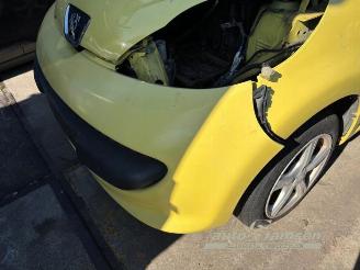 Peugeot 107 107, Hatchback, 2005 / 2014 1.0 12V picture 6