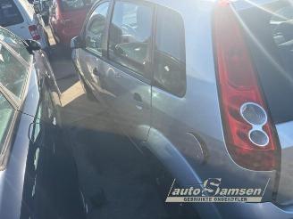 Ford Fiesta  picture 11