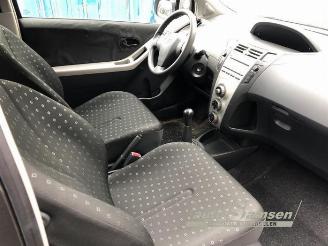 Toyota Yaris Yaris II (P9), Hatchback, 2005 / 2014 1.0 12V VVT-i picture 6