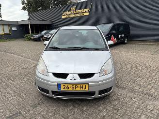 Coche accidentado Mitsubishi Colt  2006/3