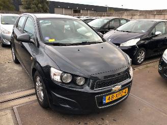 Voiture accidenté Chevrolet Aveo  2012/6