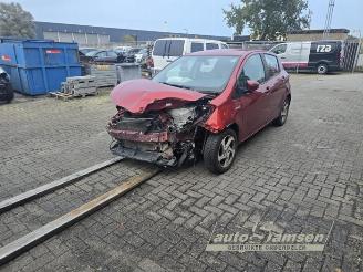 Toyota Yaris Yaris III (P13), Hatchback, 2010 / 2020 1.5 16V Hybrid picture 2