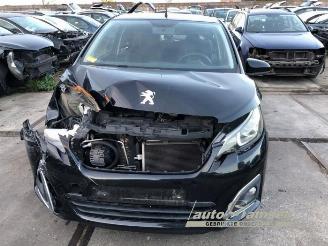 Peugeot 108 108, Hatchback, 2014 1.2 VTi 12V picture 2