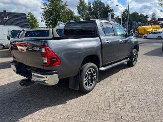 Toyota Hilux 2.8 D-4D 150KW AUTOM. DOUBLE CAB.  KLIMA LEER 4WD picture 2