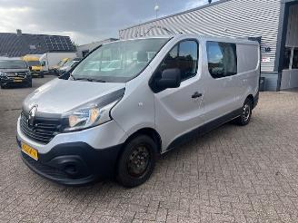 krockskadad bil bedrijf Renault Trafic 1.6 DCI  DC 5P L2H1 LANG EURO6  MARGE AUTO! 2016/9
