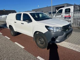 Avarii auto utilitare Toyota Hilux 2.4 D-4D 110KW DOUBLE CAB.  AIRCO KLIMA EURO6 4WD 2017/11