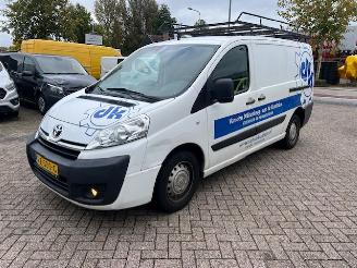 skadebil bedrijf Toyota Proace 2.0 HDI 94KW L2H1 LANG AIRCO KLIMA EURO6 2014/4