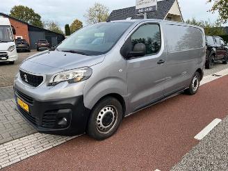 krockskadad bil bedrijf Peugeot Expert 1.5 BLUEHDI  AIRCO KLIMA NAVI EURO6 2021/2