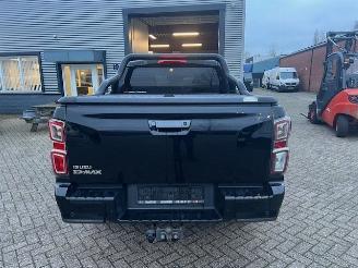 Isuzu D-Max 1.9d 120kw DOUBLE CAB.  V-CROSS  AUTOM. AIRCO KLIMA 4WD picture 3