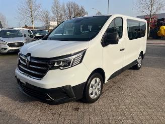 krockskadad bil auto Renault Trafic 2.0 DCI 110KW PASSENGER 9 PERS.  AUTOMAAT AIRCO KLIMA EURO6 2022/7