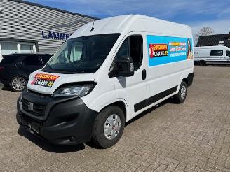 krockskadad bil bedrijf Fiat Ducato 2.2 HDI 103KW AUTOMAAT L2H2 AIRCO KLIMA CAM. NAVI 2023/10