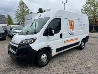 skadebil bedrijf Peugeot Boxer 2.2 BLUEHDI 103KW L2H2 AIRCO KLIMA CAM. EURO6 2022/4
