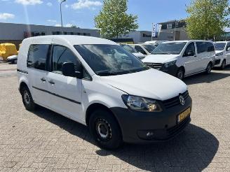 krockskadad bil bedrijf Volkswagen Caddy 1.6 TDI 75KW AIRCO KLIMA SCHUIFDEUR 2012/2