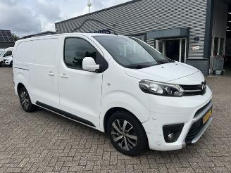 dommages fourgonnettes/vécules utilitaires Toyota Proace 2.0 D-4D 90KW  AIRCO KLIMA NAVI EURO6 2020/3