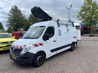 krockskadad bil bedrijf Renault Master HOOGWERKER Hubarbeitsbühne KLIMA EURO6 2019/7