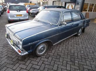 krockskadad bil auto Vauxhall  VICTOR  101  DELUXE 1966/5