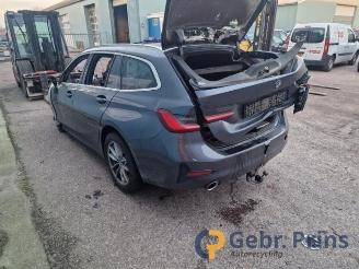 Vrakbiler auto BMW 3-serie 3 serie Touring (G21), Combi, 2019 330i 2.0 TwinPower Turbo 16V 2019/11