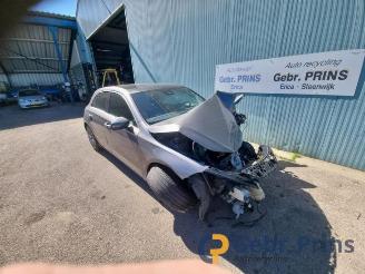 Vrakbiler auto Mercedes A-klasse A (177.0), Hatchback, 2018 / 2026 1.3 A-200 Turbo 16V 2018/10