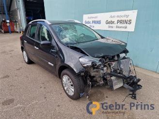 Salvage car Renault Clio Clio III Estate/Grandtour (KR), Combi, 2007 / 2014 1.2 16V TCE 100 2010/10