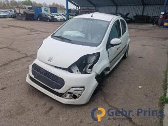 skadebil auto Peugeot 107 107, Hatchback, 2005 / 2014 1.0 12V 2013/11