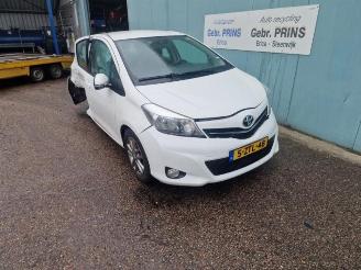 Vrakbiler auto Toyota Yaris Yaris III (P13), Hatchback, 2010 / 2020 1.0 12V VVT-i 2014/3