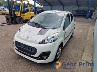 Peugeot 107 107, Hatchback, 2005 / 2014 1.0 12V picture 3