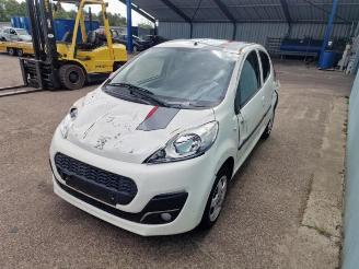 Peugeot 107 107, Hatchback, 2005 / 2014 1.0 12V picture 3