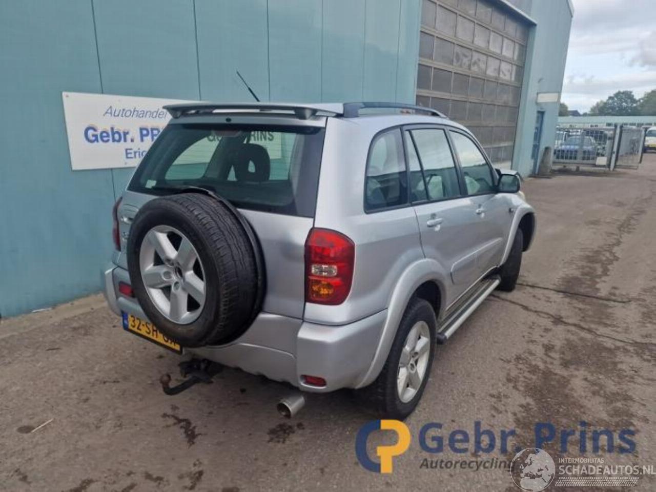 Toyota Rav-4 RAV4 (A2), Terreinwagen, 2000 / 2005 2.0 16V VVT-i 4x4