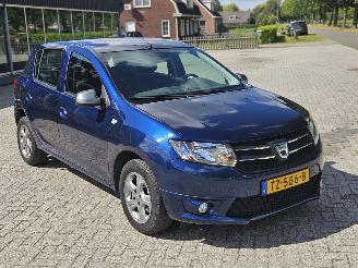 Dacia Sandero 1.2 16V Hatchback  Benzine 1.149cc 55kW (75pk) FWD picture 3