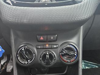 Peugeot 2008 1.2 Vti 12V PureTech 82 MPV  Benzine 1.199cc 60kW (82pk) FWD picture 9