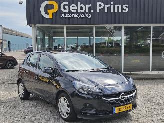 damaged passenger cars Opel Corsa 1.3 CDTi 16V ecoFLEX Hatchback  Diesel 1.248cc 70kW (95pk) 2015/12