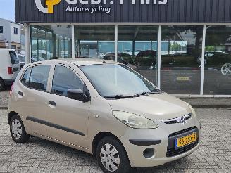 damaged passenger cars Hyundai I-10 1.1i 12V Hatchback  Benzine 1.086cc 49kW (67pk) FWD 2008/8