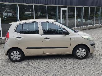 Hyundai I-10 1.1i 12V Hatchback  Benzine 1.086cc 49kW (67pk) FWD picture 2