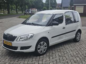 Skoda Roomster 1.2i 12V MPV  Benzine 1.198cc 51kW (69pk) FWD picture 7