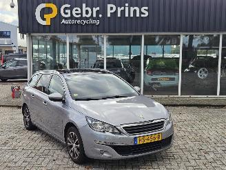 damaged passenger cars Peugeot 308 1.6 BlueHDi 120 Combi/o 4Dr Diesel 1.560cc 88kW (120pk) FWD 2015/12
