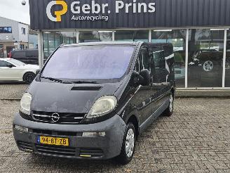 krockskadad bil bedrijf Opel Vivaro 1.9 DTI 16V Bestel  Diesel 1.870cc 74kW (101pk) 2004/4