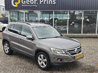 Coche accidentado Volkswagen Tiguan 1.4 TSI 16V 4Motion SUV  Benzine 1.390cc 110kW (150pk) 4x4 2009/4