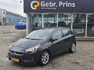 damaged passenger cars Opel Corsa -E 1.4 16V Hatchback  Benzine 1.398cc 66kW (90pk) FWD 2016/7