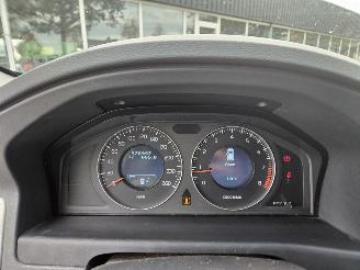 Volvo V-70 2.0 16V Combi/o  Benzine 1.999cc 107kW (145pk) picture 14