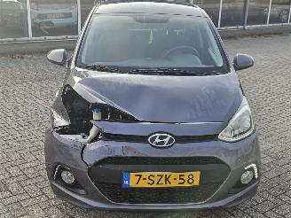 Hyundai I-10 1.0 12V Hatchback  Benzine 998cc 49kW (67pk) FWD picture 2