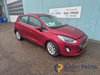 Vrakbiler auto Ford Fiesta Fiesta 7, Hatchback, 2017 1.0 EcoBoost 12V 100 2019/6