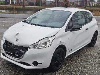 Peugeot 208 1.0 Vti 12V PureTech Hatchback  Benzine 999cc 50kW (68pk) FWD picture 5