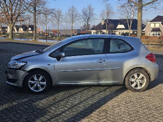 Toyota Auris 1.6 Dual VVT-i 16V Hatchback  Benzine 1.598cc 91kW (124pk) FWD picture 4