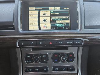 Jaguar XF 2.2 D R-sport S200 16V Sedan 4Dr Diesel 2.179cc 147kW (200pk) RWD picture 12